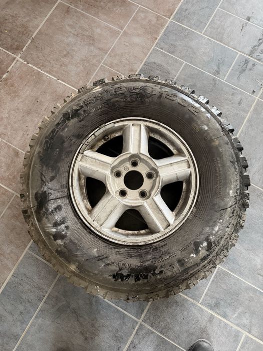 Резина r15 ford escape б/у