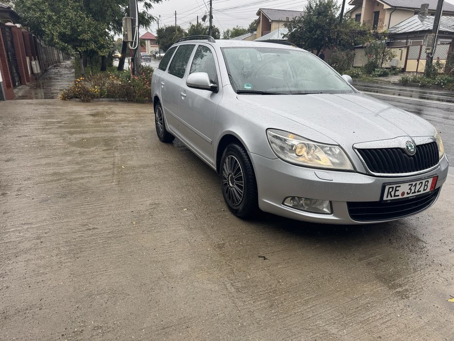 SKODA Octavia 2012 — imagine 2