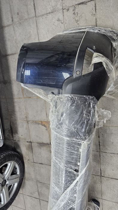 Задний бампер от Range Rover Sport