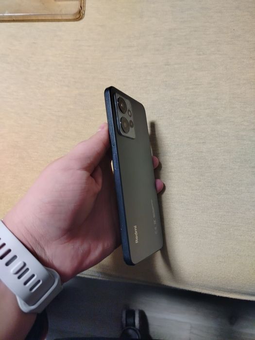 Телефон Redmi Note12