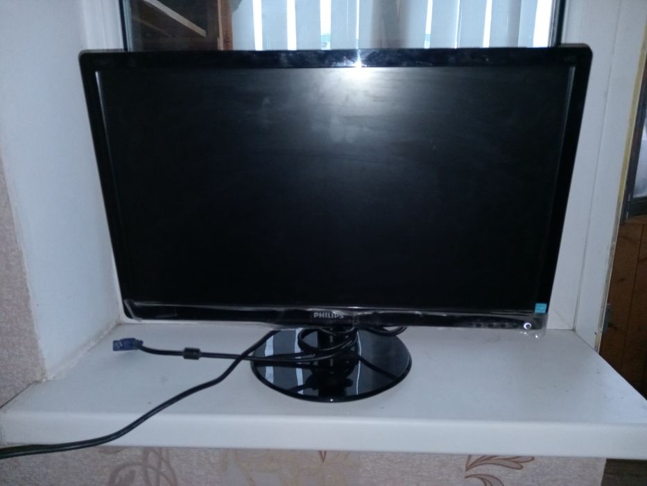 Продам монитор новый