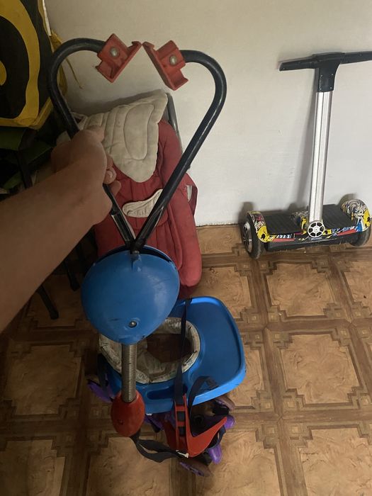 Продам детский велосипед, коляску, и качелю