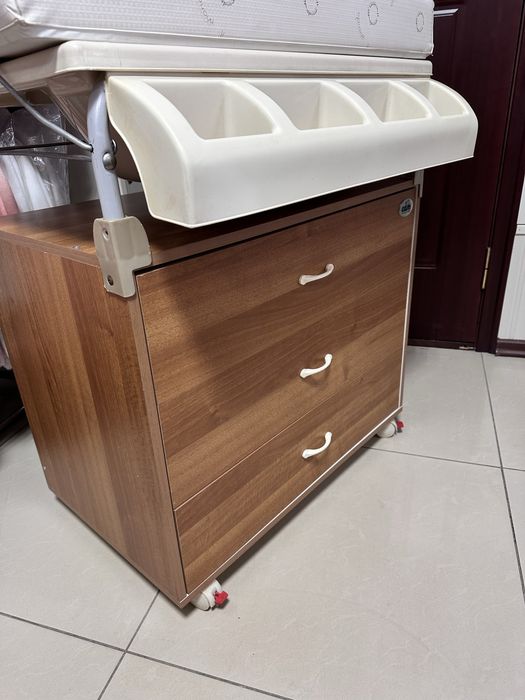 Продам пеленальный стол 3 в 1