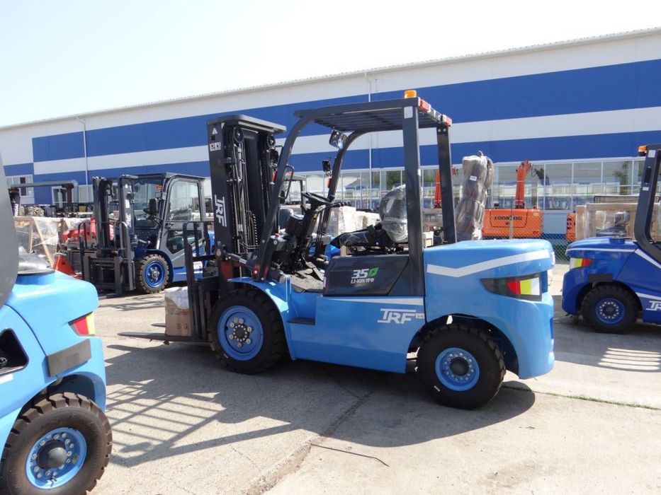 Вилочный погрузчик 3.5тонн