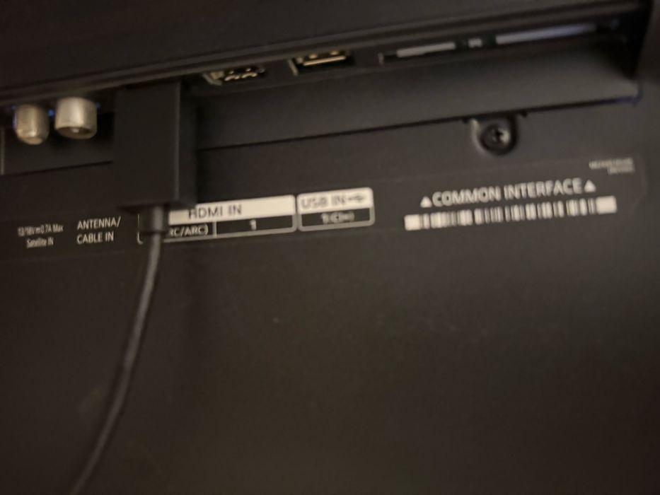 Продам срочно телевизор LG