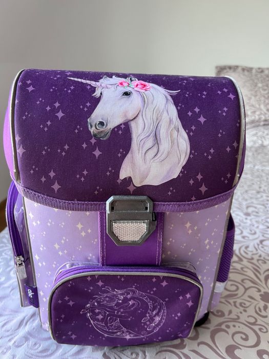 Раница за училище