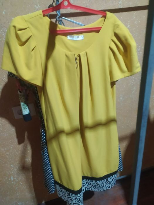 Продам платья все по 100тысяч