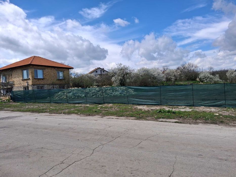 Продава се Парцел в с. Върбак, Област Шумен - 840 кв.м за 15 €/кв.м - Снимка #2