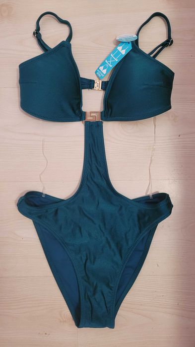 Бански костюми и долнища 10лв s-m размер.