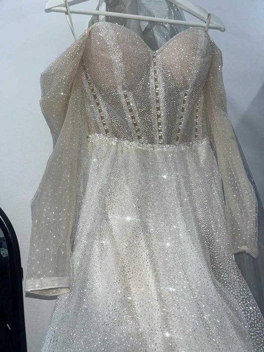 Красивое свадебное платье