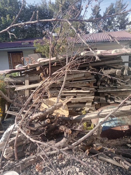 Дрова доски байсерке