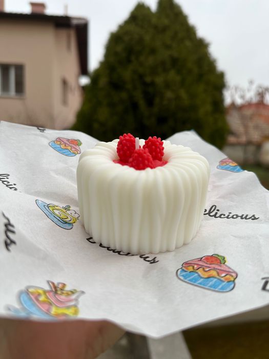 Свещ - торта от 100% соев восък