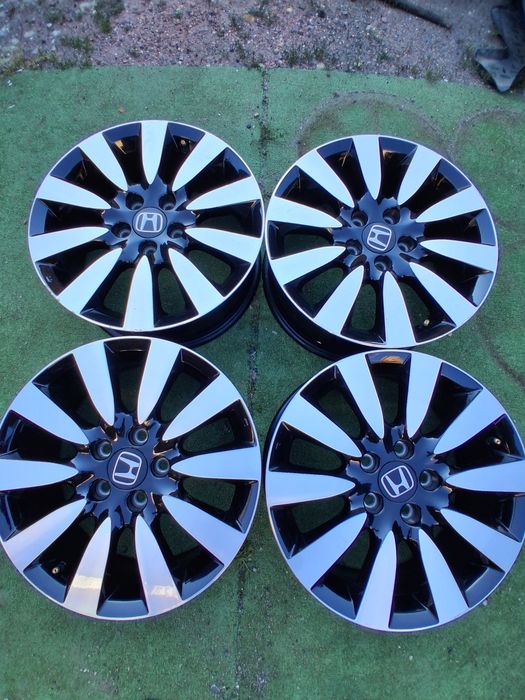 17цола за HONDA  7J×17 ет50. 5×114.3 ц.64.1мм