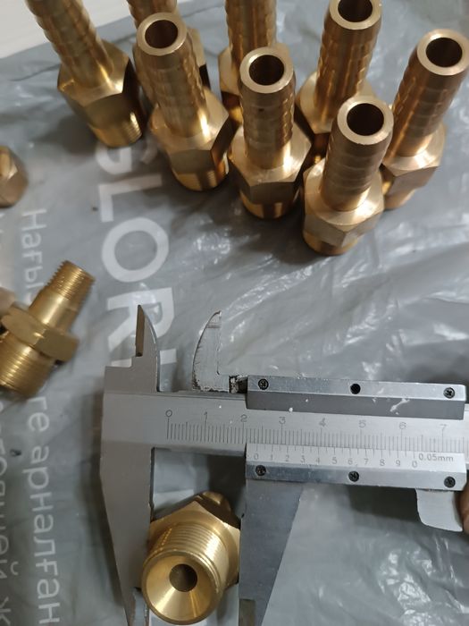 Продам штуцера латунный