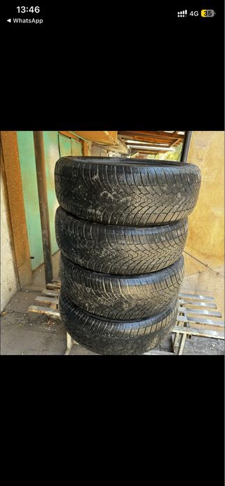 Комплект зимних шин