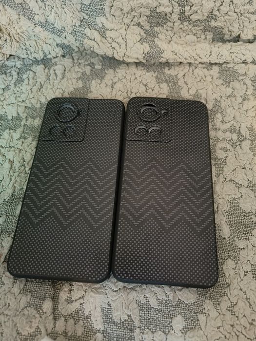 Продам чехлы на One plus Ace и 10R