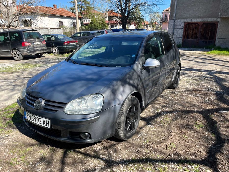 Volskwagen Golf 5 1.6i