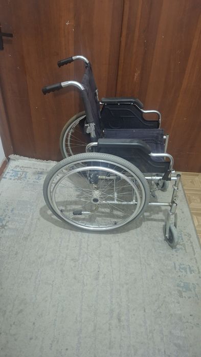 Инвалидная коляска