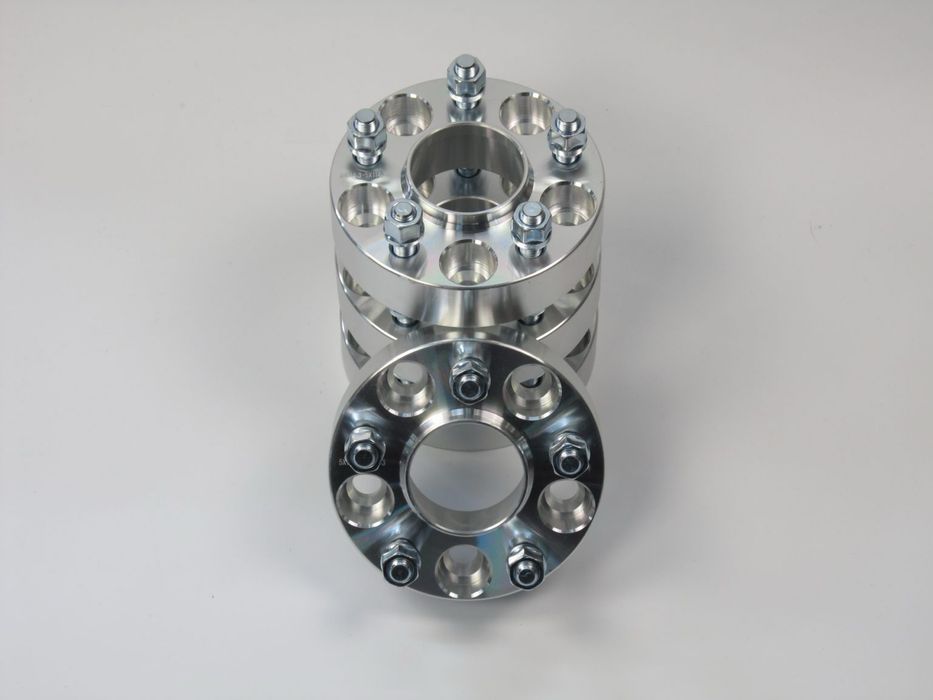 Страхотни цени Фланци за джанти,болтове за джанти Ауди(audi) BMW(бмв)