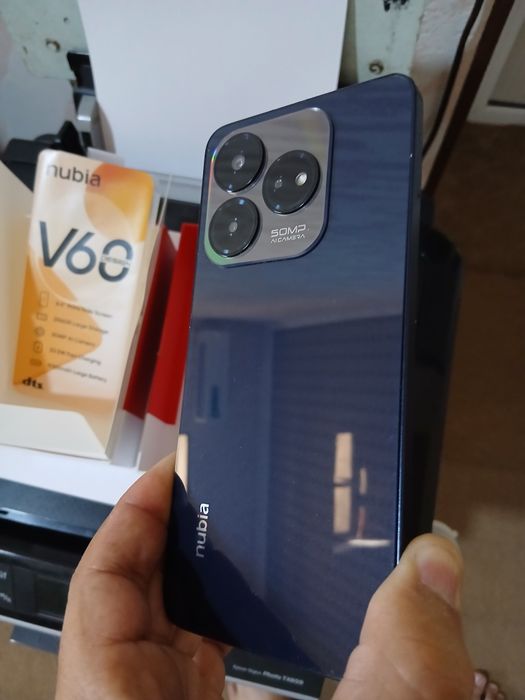 NUBIA V60 Design yangi sotiladi