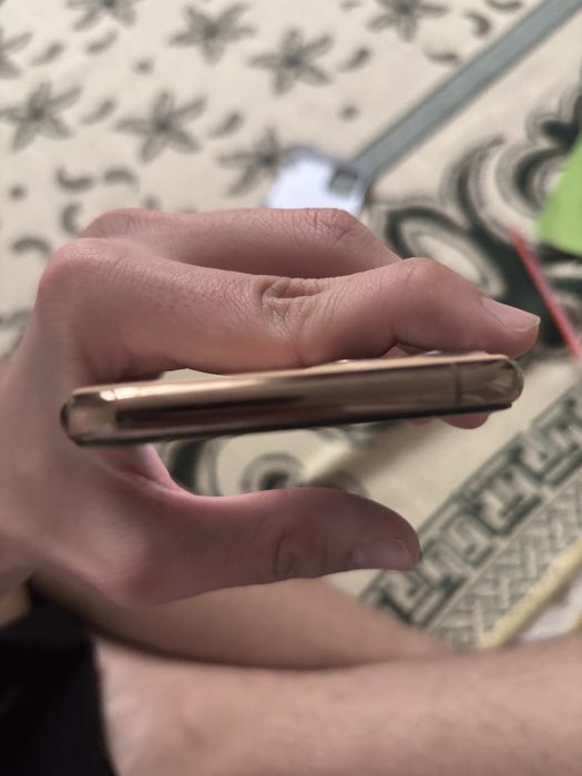 Продам айфон 11про