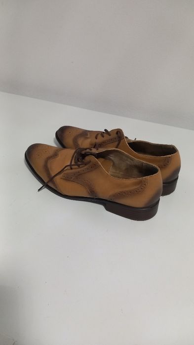 Pantofi barbati frumosi
