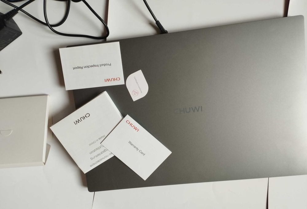 Ноутбук для офиса новый со сумкой ( розовая)