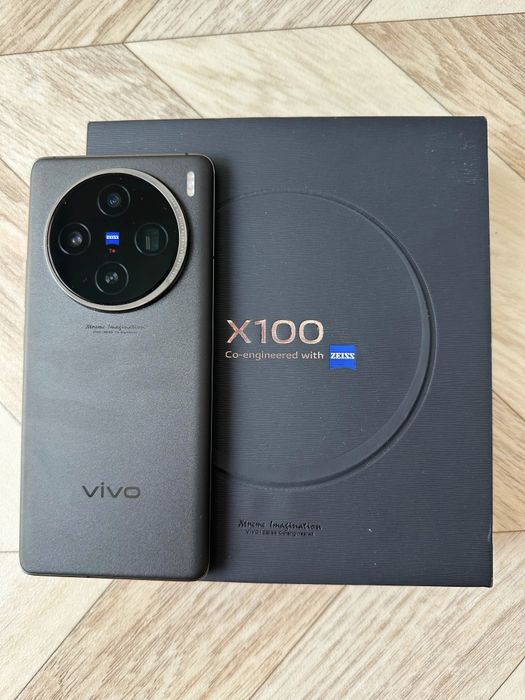 Продам vivo x100 16/512