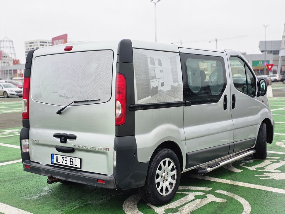 Opel Vivaro / Traffic 2.5 CDTI / 8 Locuri / 2007