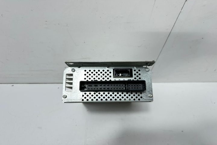 Amplificator audio 4L0035223 Audi Q7 4L