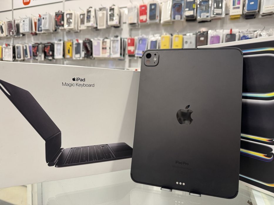 iPad Pro M4 256Gb 11 Inch Celullar Tastatura / Future Gsm Mobile