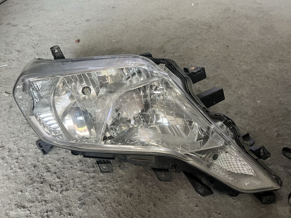 Продам фары на прадо 150