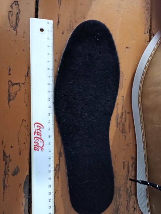 Обувки нови номер 43