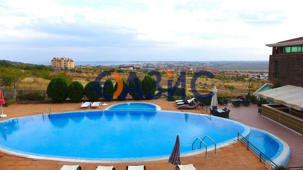 Продава се Двустаен апартамент в с. Кошарица, Област Бургас - 61 кв.м за 900 €/кв.м - Снимка #14