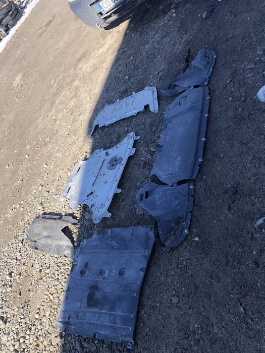 Кори под двигател бмв 7 г11/12 ( kori bmw 7 g11/12 )