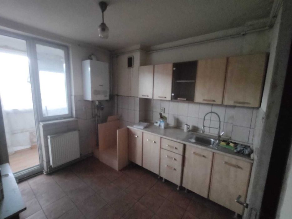 Apartament de vânzare cu 2 camere decomandat