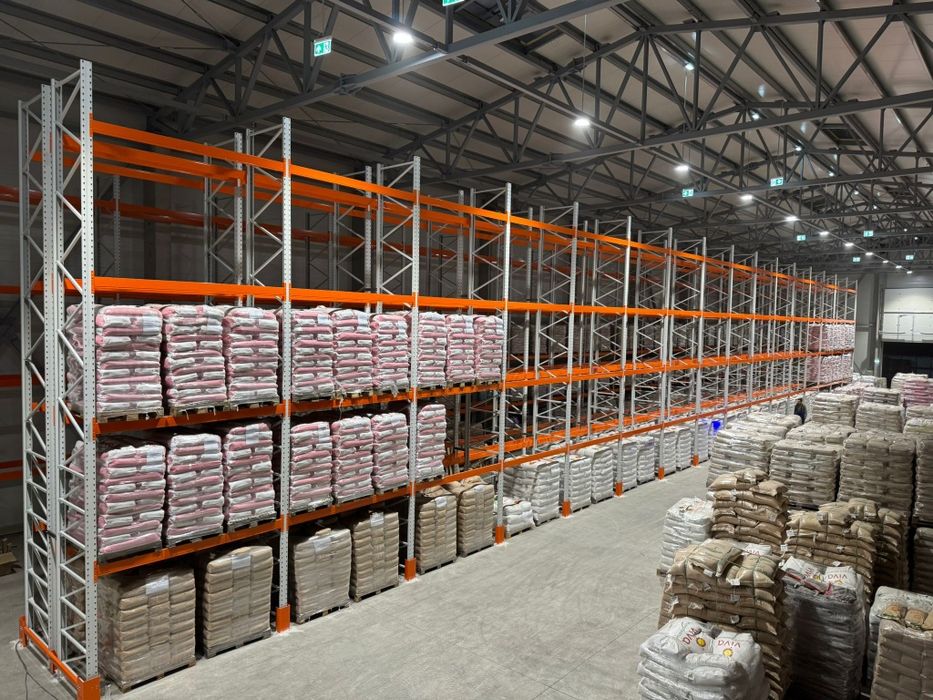 Rafturi metalice de vanzare  lungime tranversa 1.80 m2.70m 3.60 m inalțime picior 2.30 m pana la 9.20 m