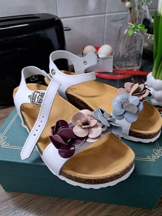 Sandale din piele mas 34.au 20,5 cm în adancitura