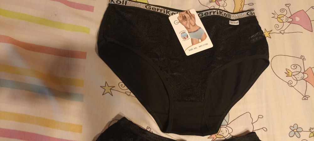 Голям размер сутиен и два броя бикини