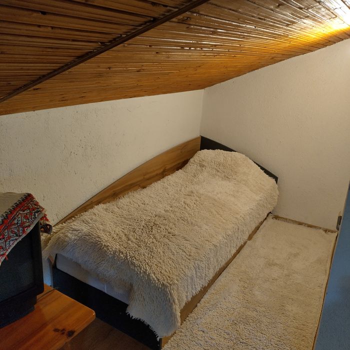 Дава се под наем Къща в Разлог - 200 кв.м за 153 € - Снимка #22