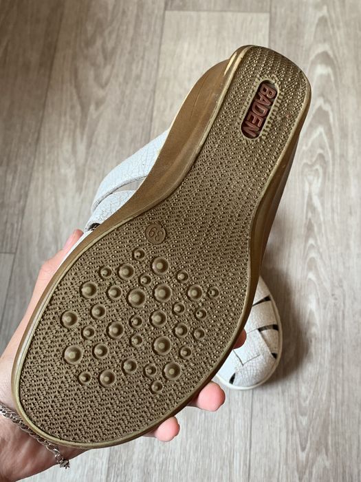 Продам обувь