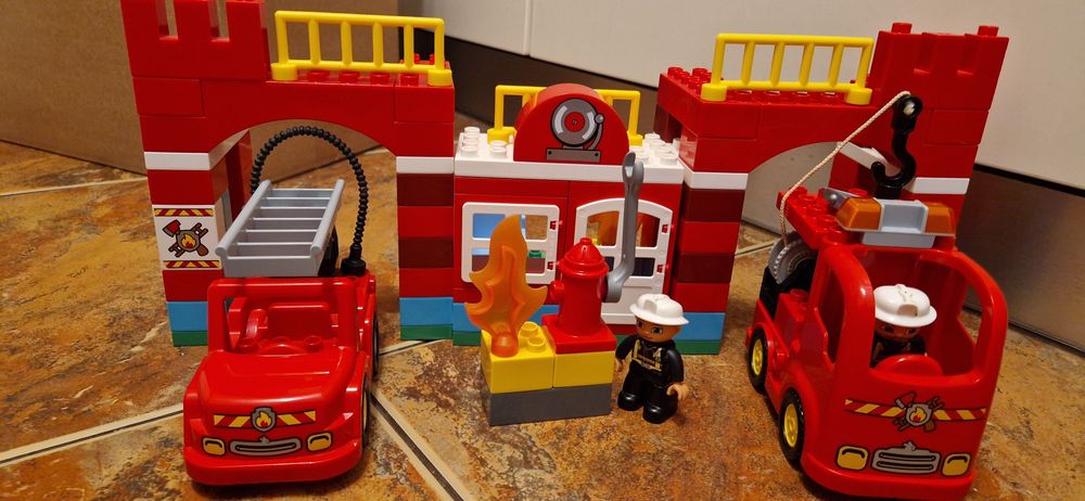 Remiza pompieri lego