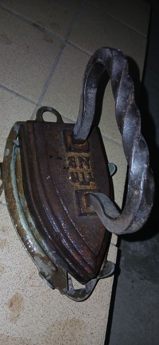 Утюг чугунный, столетний, советский 50 лет