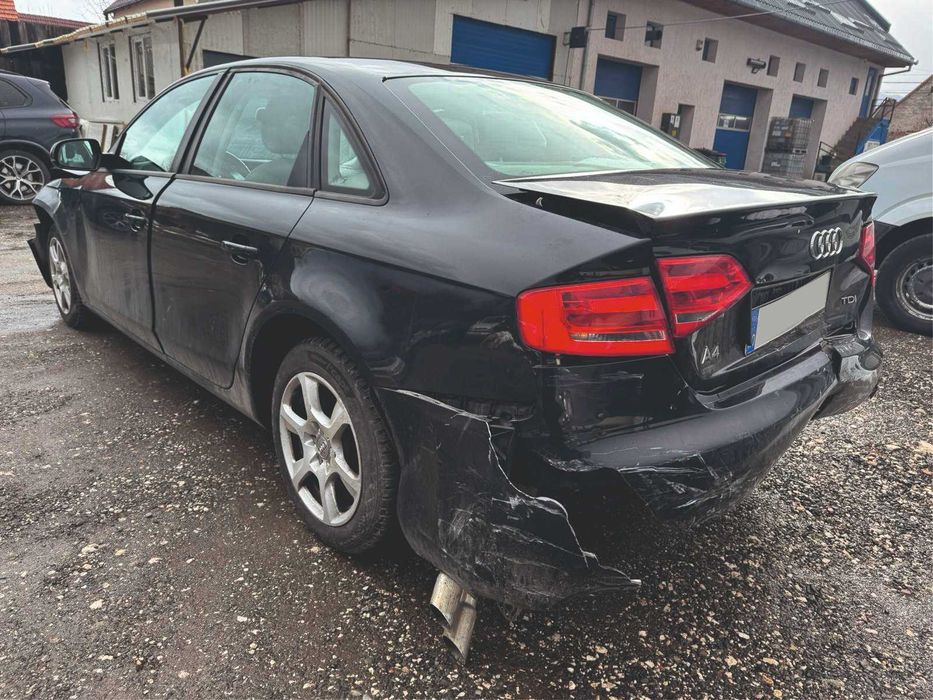Audi A4 B8 2012 Avariat