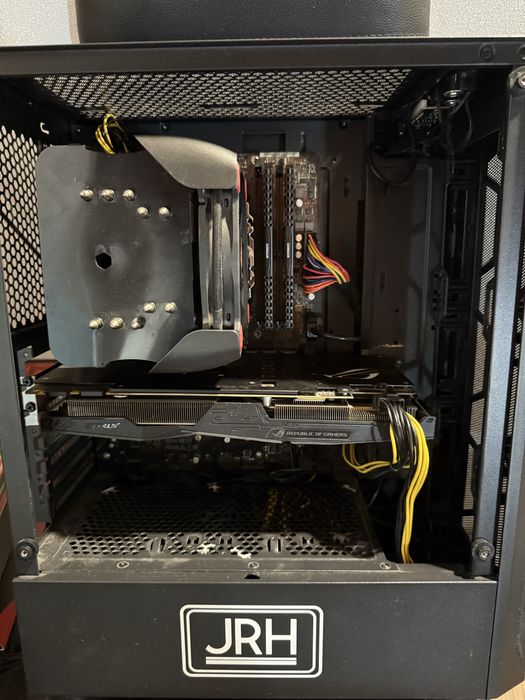 Calculator/PC lightgaming i5 9600KF 16GB RAM GTX 1070 Ti
