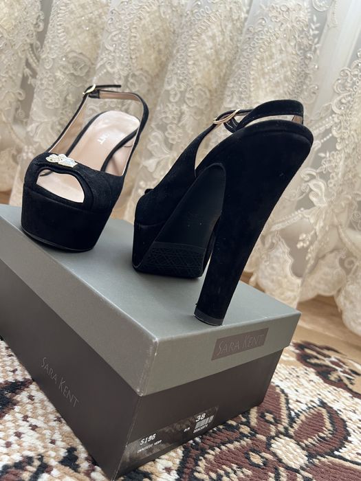 Обувь босоножки Италия