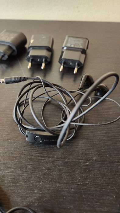 Различни кабели зарядно гарнитура