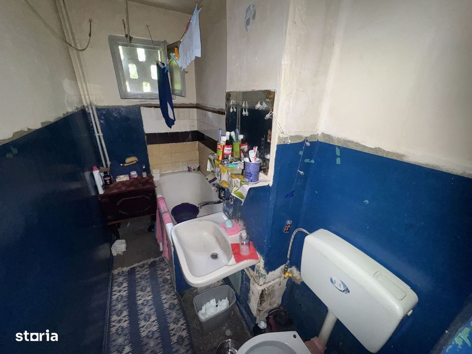 Apartament 3 camere zona Km 4 5