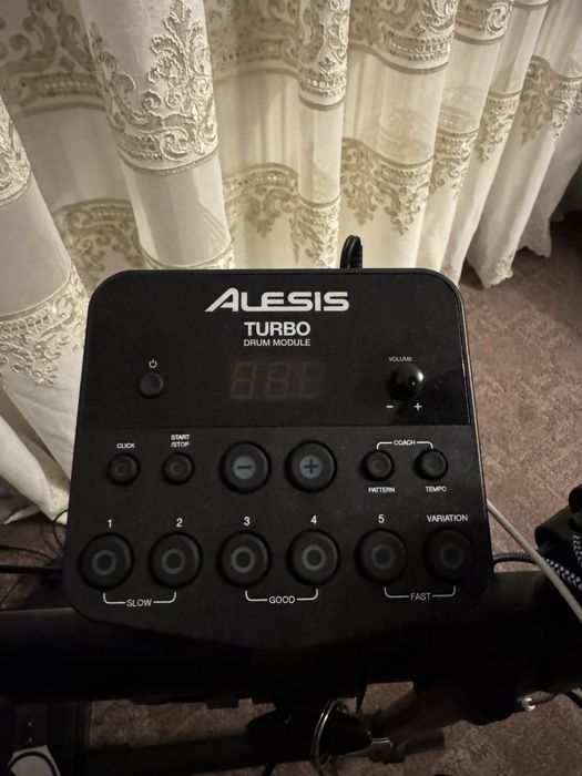 Tobe alesis torbo