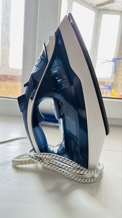 Продаю Утюг новая